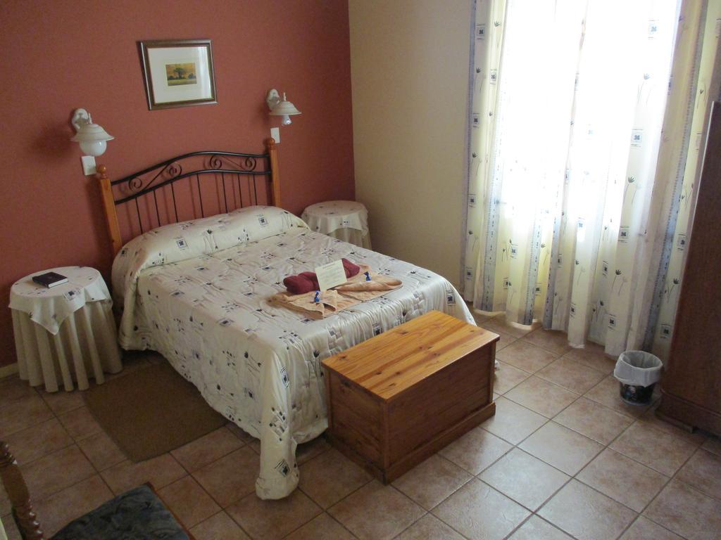 Van Rhyn Guest House Vanrhynsdorp Екстериор снимка